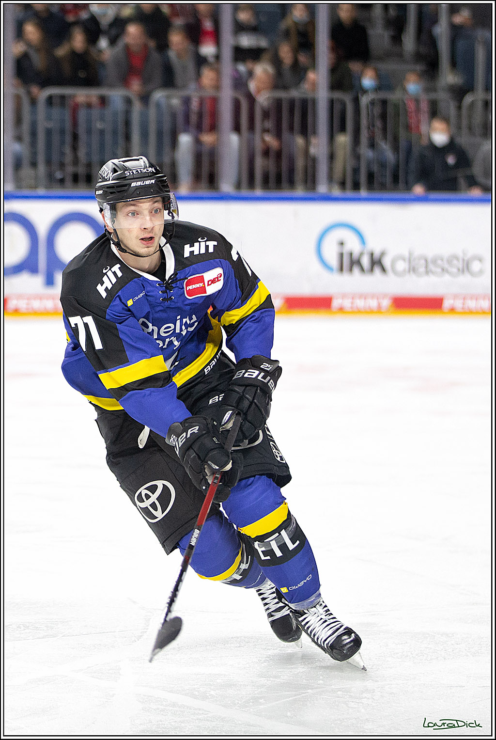 PENNY DEL; Koelner Haie- Fishtown Pinguins Bremerhaven; Koeln, 25.11.2021